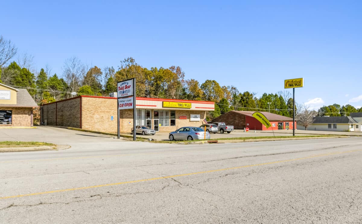 Commercial Property for Sale in Radcliff Kentucky 40160